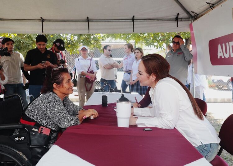 Ciudadanía recibe atención Carmen Lilia con “Presidencia Cerquita de Ti” en Los Encinos