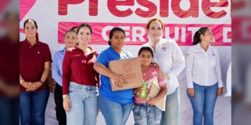 Ciudadanía recibe atención Carmen Lilia con “Presidencia Cerquita de Ti” en Los Encinos