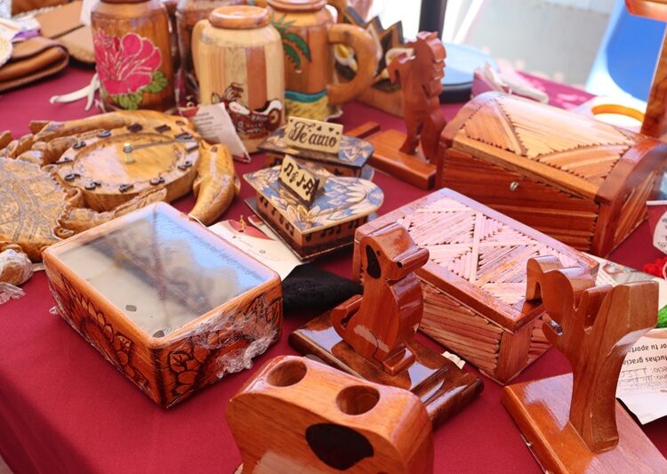 Concluye con éxito exposición y venta de artesanías ‘OVNI-CEDES’