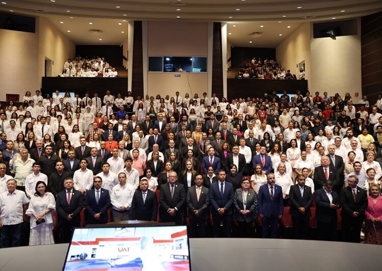 Conmemora la UAT 75 años de historia, transformación y compromiso social