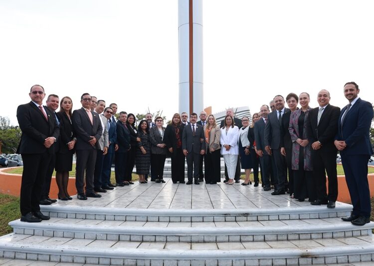 Conmemora la UAT 75 años de historia, transformación y compromiso social