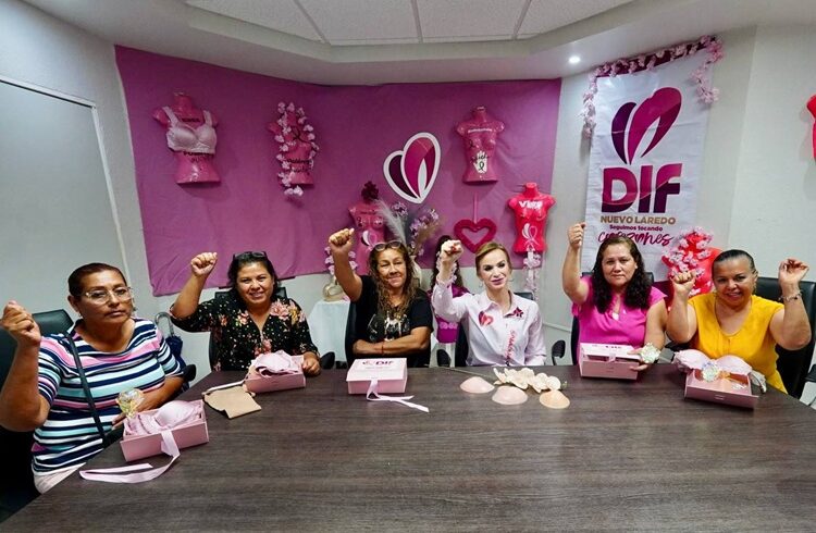 DIF NLD entrega prótesis mamarias y brasieres a mujeres que enfrentaron cáncer de mama