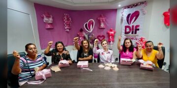 DIF NLD entrega prótesis mamarias y brasieres a mujeres que enfrentaron cáncer de mama