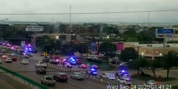 Dos muertos y 2 heridos dejó un tiroteo en un centro de ICE en Dallas
