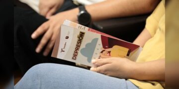 Dan Congreso de Tamaulipas conferencia para prevenir depresión entre su personal