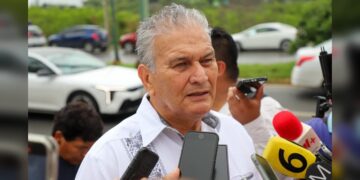 Descarta SST despido de personal y garantiza atención de calidad al paciente