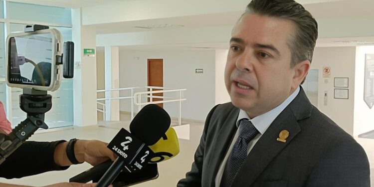 Diputado señala al PT como instrumento táctico para preservar el poder de Morena