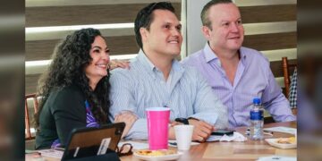 Diputados del Grupo Parlamentario, MORENA/PT llevan plenaria legislativa en El Mante