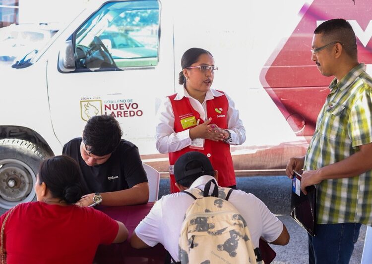 “Empleo en tu Colonia” acerca más de 400 vacantes a familias del poniente de NLD