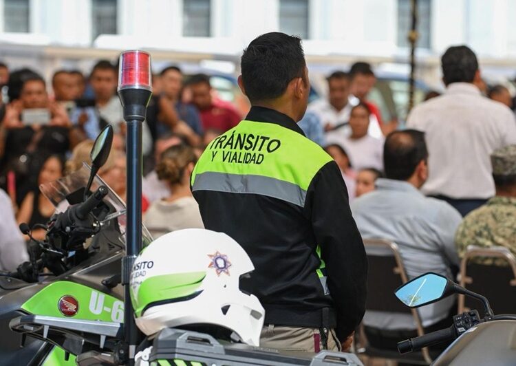 Entrega Lalo Gattás 23 unidades motrices a áreas prioritarias del municipio
