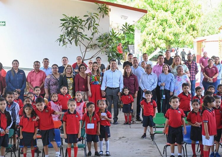 Entrega alcalde aula especial a jardín de niños ‘Beatriz Ordóñez Acuña’