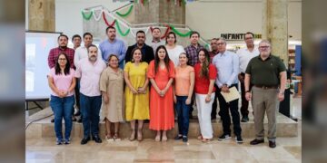 Finaliza ciclo de conferencias con lectura de Enrique Jonguitud y presentación de Jair Bajonero