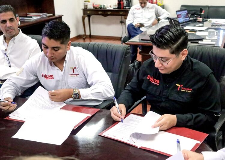 Firman INJUVE y COBAT convenio de colaboración de servicio social y prácticas profesionales