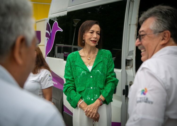 Fortalece DIF Tamaulipas red de transporte adaptado en los 43 municipios