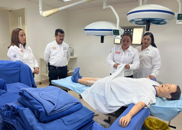Fortalece la UAT formación de estudiantes de enfermería