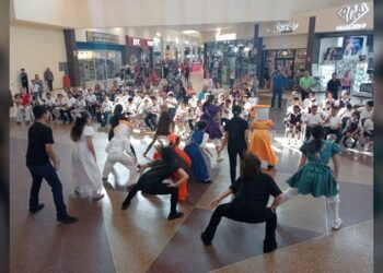 Gobierno promueve la lectura con cuentacuentos, teatro y libros gratis