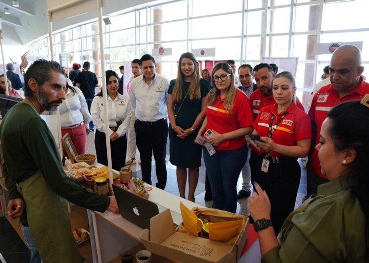 Impulsan crecimiento de Pymes con la “Feria de Proveedores OXXO NLD”