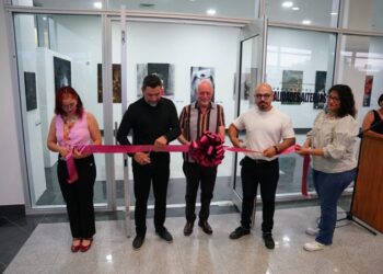 Inauguran exposición “Fragmentos De realidades alternas” en NLD