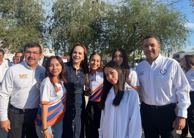 La UAT y gobierno de Nuevo Laredo entregan obras a universitarios