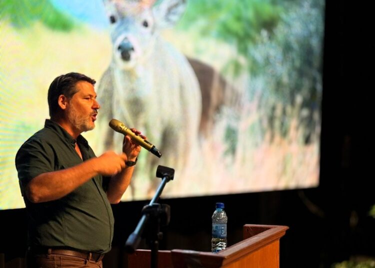 NLD celebra la ‘1.ª Clínica de Cacería y Pesca’ con cazadores locales y visitantes
