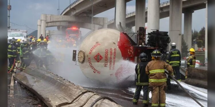 Pipa explotó en Puente de la Concordia en CDMX