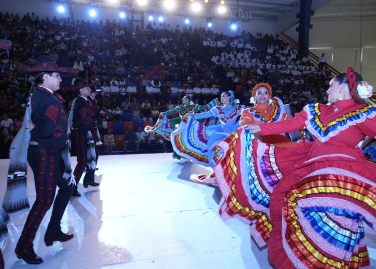 Presenta la UAT con éxito el ‘Festival de Folklor Universitario 2025’