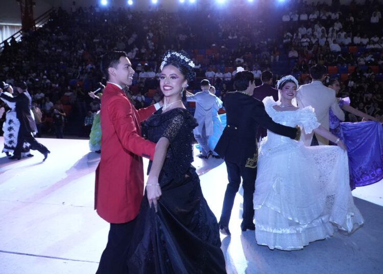 Presenta la UAT con éxito el ‘Festival de Folklor Universitario 2025’