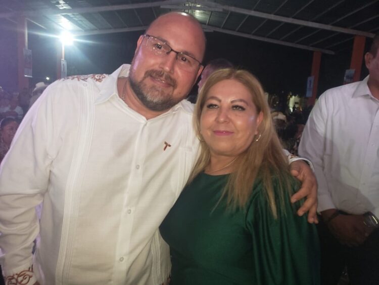 Sindy Monita rindió su 1.er Informe de labores en Palmillas