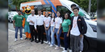 Rector y estudiantes de la UAT comparten jornada universitaria