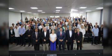 Rinden homenaje al Lic. Francisco Hernández García primer director de la FDCSV