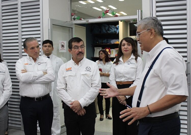 Sostiene rector de la UAT encuentro con universitarios de Medicina Tampico