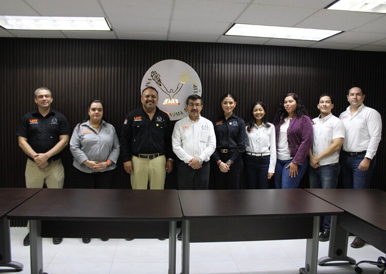 Sostiene rector encuentro con universitarios de Valle Hermoso