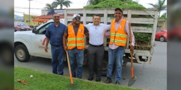 Supervisa Gattás trabajos de limpieza en vialidades de la Capital