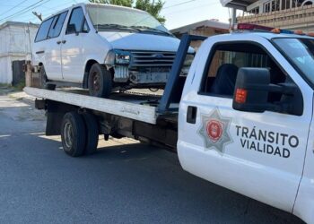 Tránsito y Vialidad de NLD intensifica acciones de retiro de vehículos abandonados
