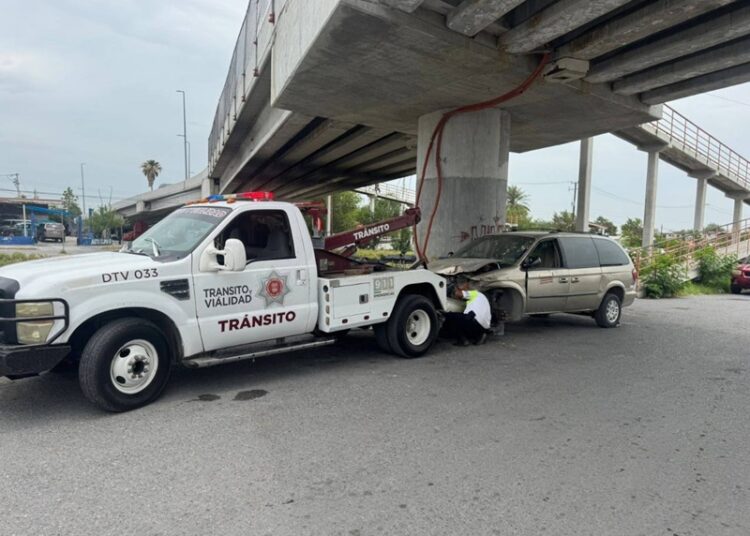 Tránsito y Vialidad de NLD intensifica acciones de retiro de vehículos abandonados