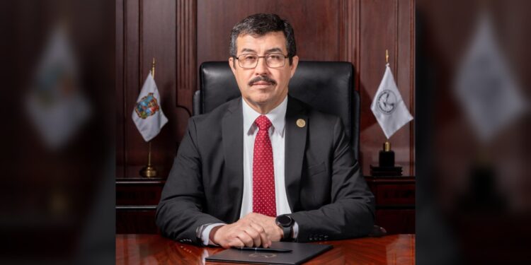 Dámaso Anaya está entre los rectores mejor evaluados de México