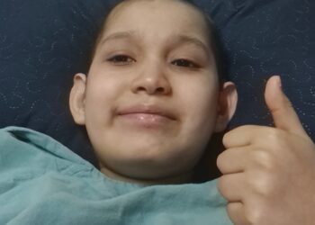 Iker, de 14 años, lleva una década con leucemia y hoy se aferra a una nueva esperanza de vida
