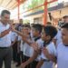Entrega Victoria aula a la primaria Francisco Márquez