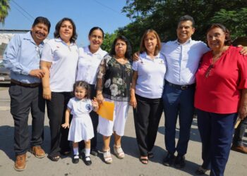 Para seguridad de alumnos, intensifica Victoria bacheo en ruta escolar