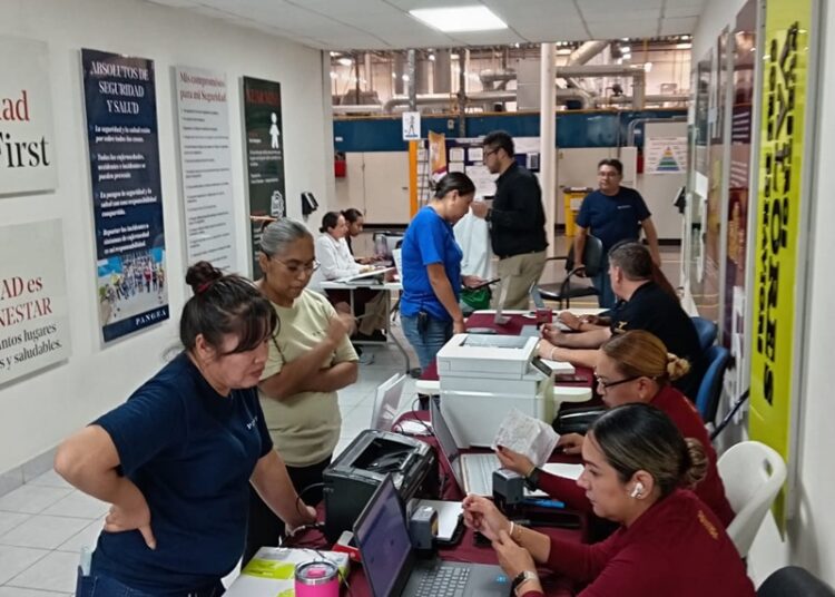 Acercan servicios gubernamentales a trabajadores de GST Pangea con “Brigadas en tu Empresa”