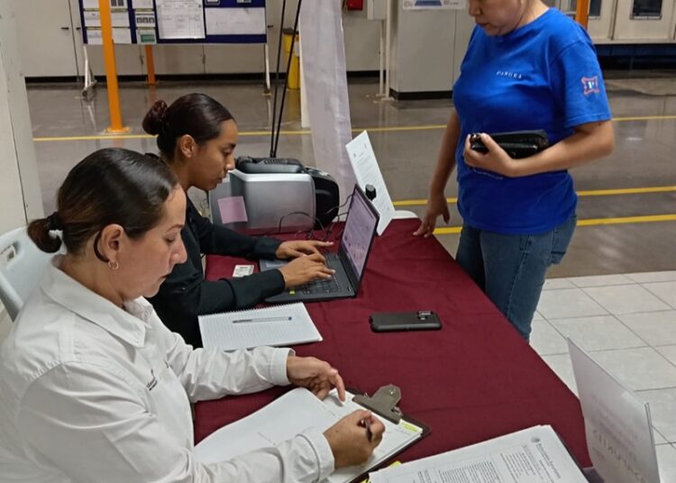 Acercan servicios gubernamentales a trabajadores de GST Pangea con “Brigadas en tu Empresa”