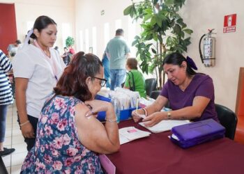 Adultos mayores recibirán atención en brigada de vacunación en Casa club del DIF