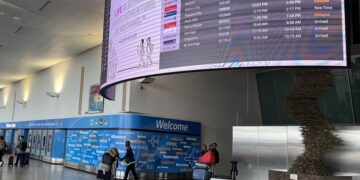 Suspende operaciones el aeropuerto JFK por cierre del gobierno de EU