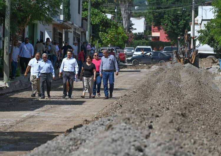 Agradecen vecinos pavimentación en la Cuauhtémoc