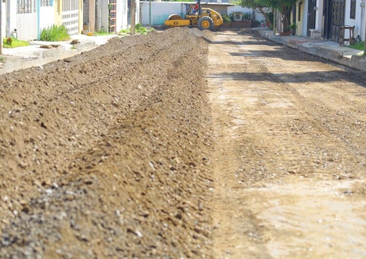 Agradecen vecinos pavimentación en la Cuauhtémoc