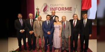 Asisten ex alcaldes y ex presidentas del DIF a informe de Lucy de Gattás