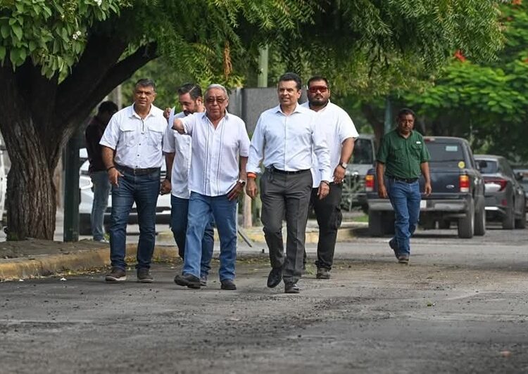 Atiende plan emergente de bacheo calles del centro de Victoria