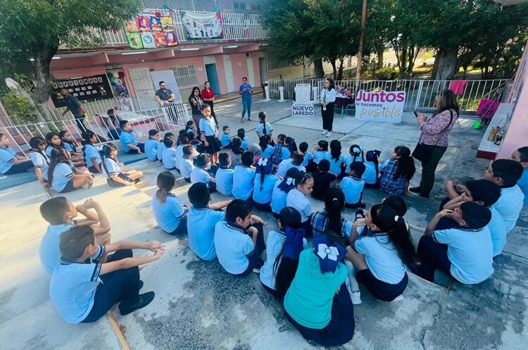 ‘Biblioteca Itinerante’ fomenta la lectura en estudiantes de todos los niveles