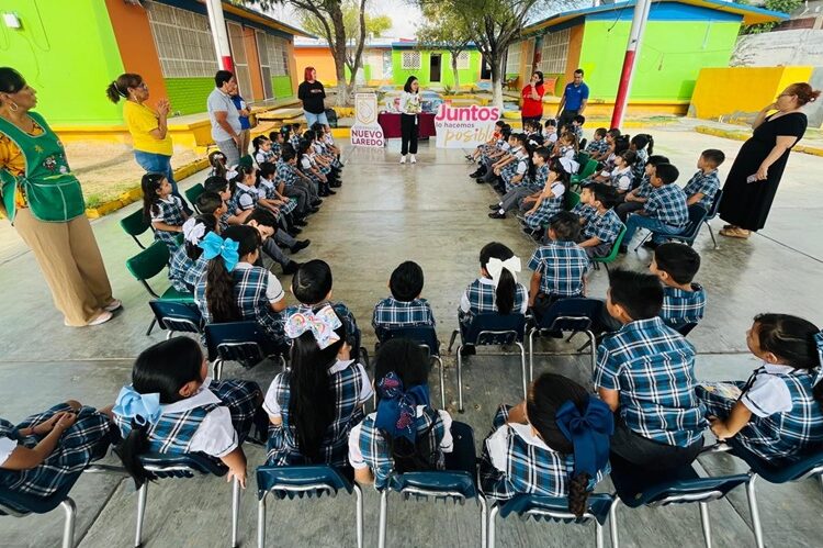 ‘Biblioteca Itinerante’ fomenta la lectura en estudiantes de todos los niveles