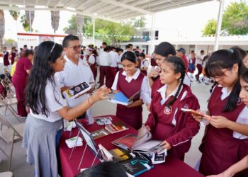 Brigadas “Contacto Joven” fomentan salud, participación y bienestar entre la juventud de NLD